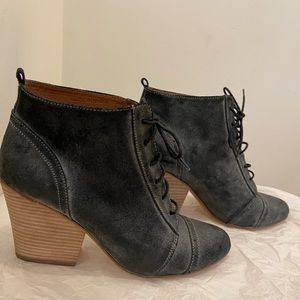 Trendy Ankle Boots. Gently Used